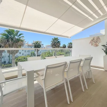 Beachfront Luxury Rooftop Penthouse Wifi Pools Grill I O Nac Paddle Marbella