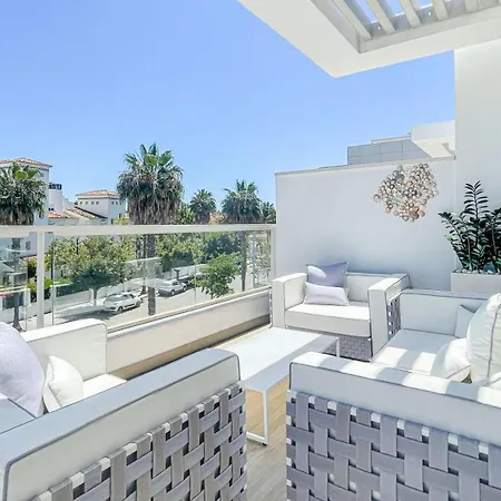 Apartment Beachfront Luxury Rooftop Penthouse Wifi Pools Grill I O Nac Paddle