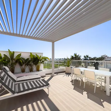 Beachfront Luxury Rooftop Penthouse Wifi Pools Grill I O Nac Paddle Apartment